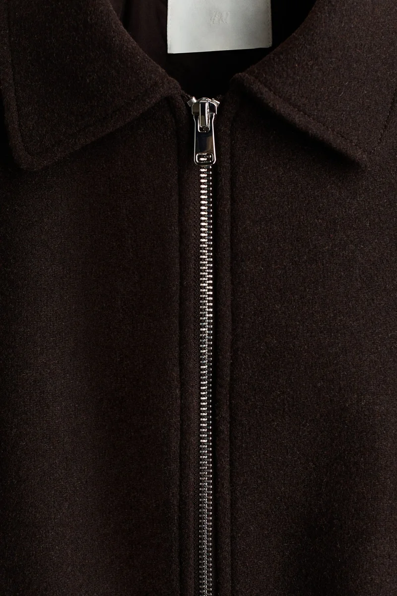 اتش اند ام جاكيت قصير من مزيج الصوف